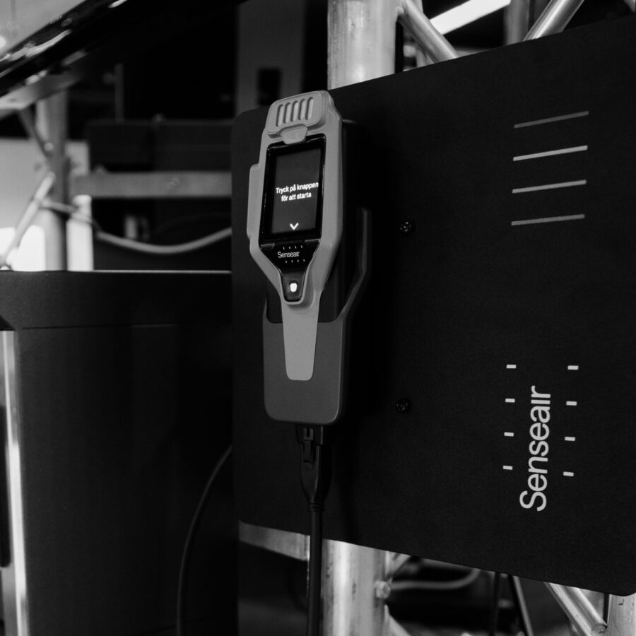 Workplace-BW-scaled-arighttop.jpg